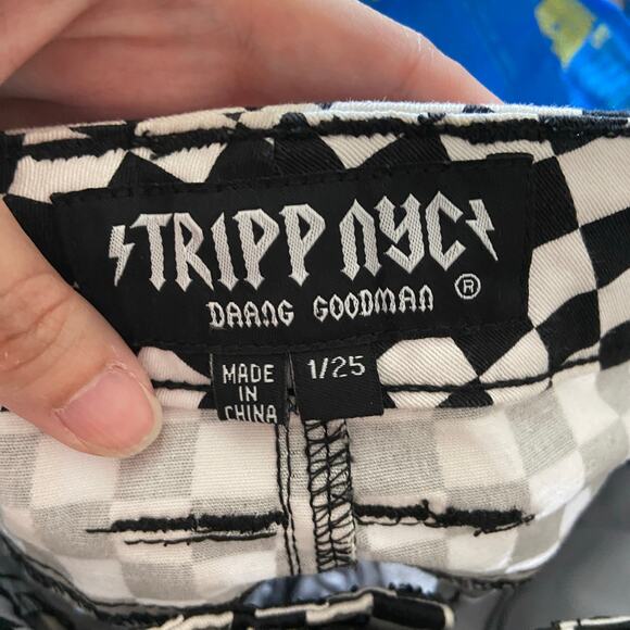 Tripp NYC Daang Goodman Size 1/25 Checkerboard Black & White T Back Skinny Pants - Picture 4 of 11